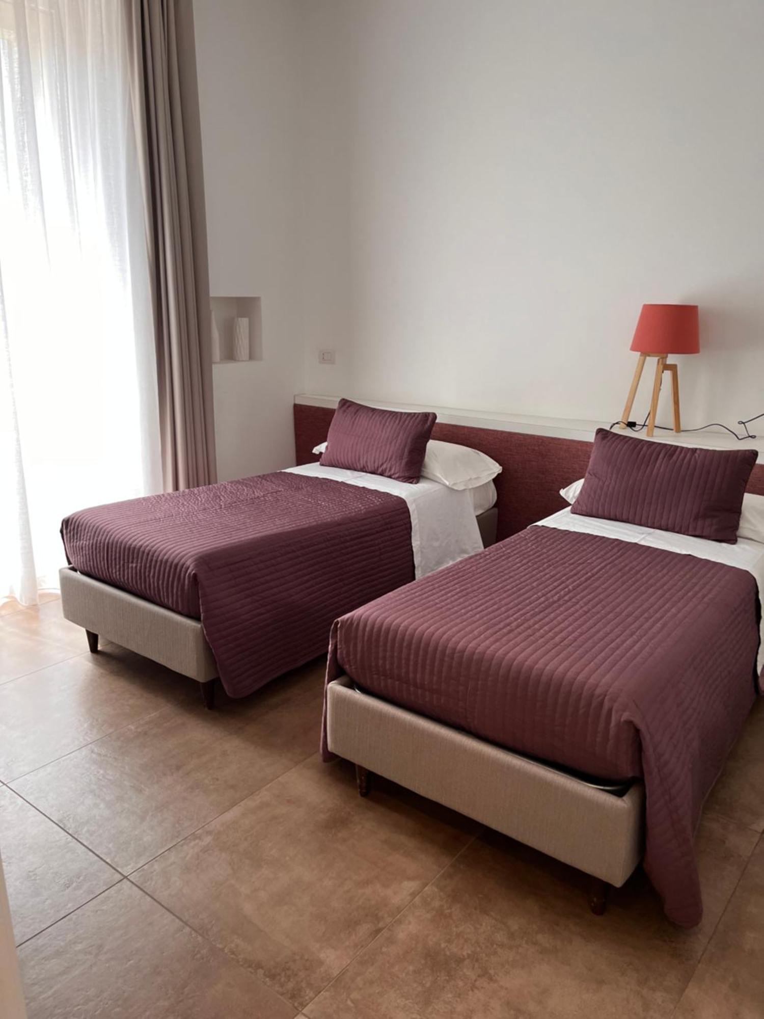 Bed and Breakfast Essence Барлетта Экстерьер фото