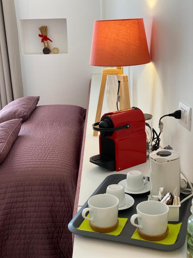 Bed and Breakfast Essence Барлетта Экстерьер фото